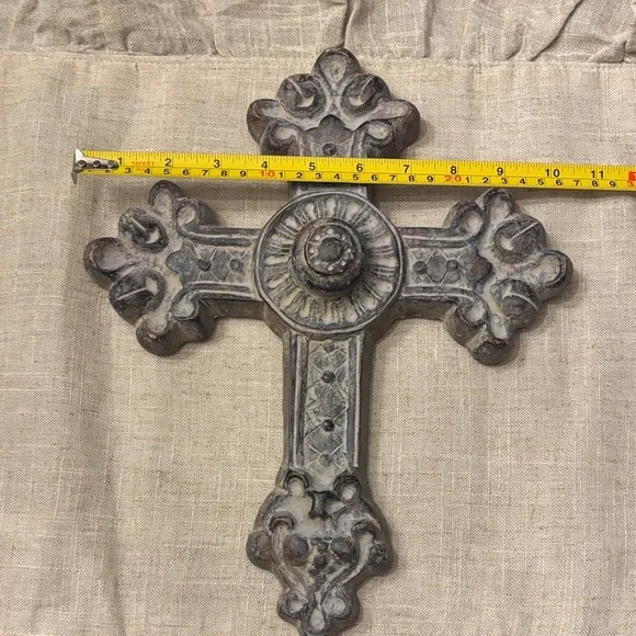 Ornate Gray Wall Cross Decor - Picture 4 of 4